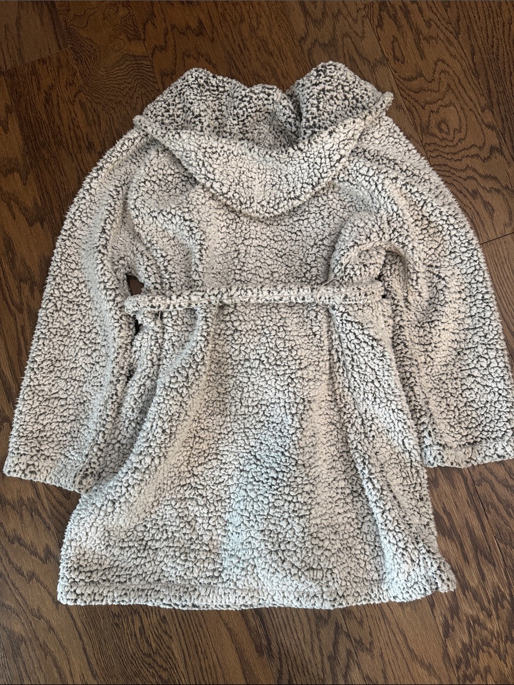 Aerie Plush Sherpa Hooded Robe in Light Gray - Picture 5 of 5